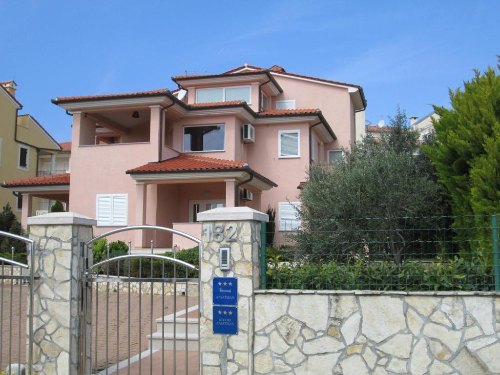 Apartments Villa Fernetich Premantura Zewnętrze zdjęcie