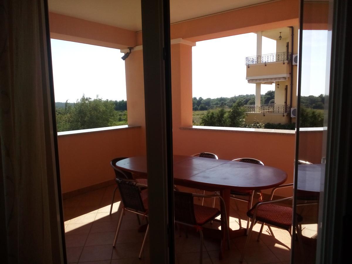 Apartments Villa Fernetich Premantura Zewnętrze zdjęcie
